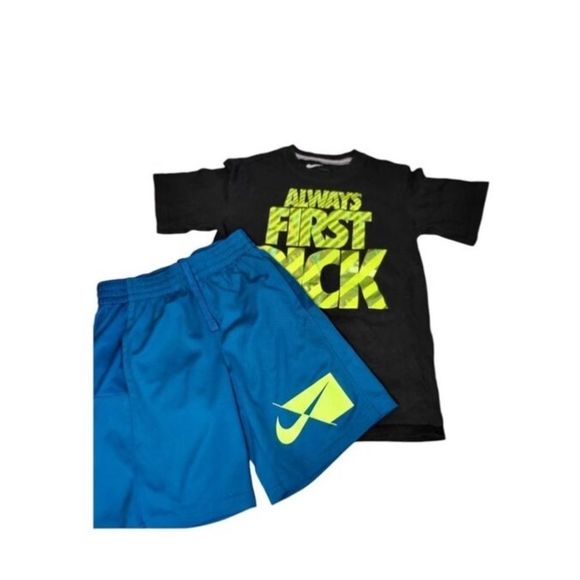 Boys Nike Always First Pick Tee/Short Set Size Small - Picture 1 of 3
